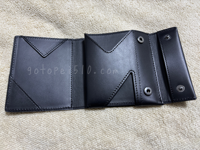 紙幣や小銭の収納力の高さ